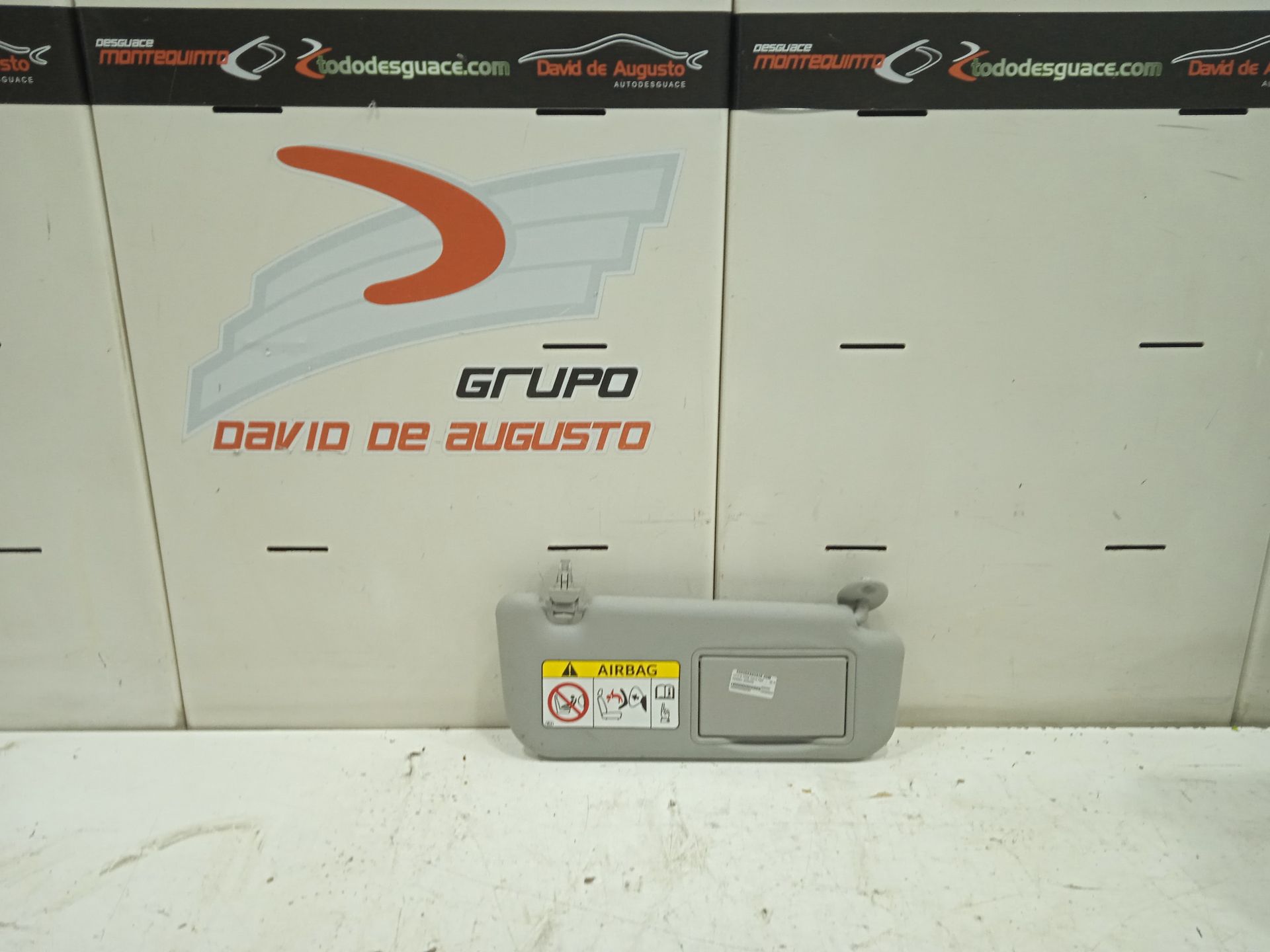 Parasol derecho toyota yaris (p13) hybrid feel!