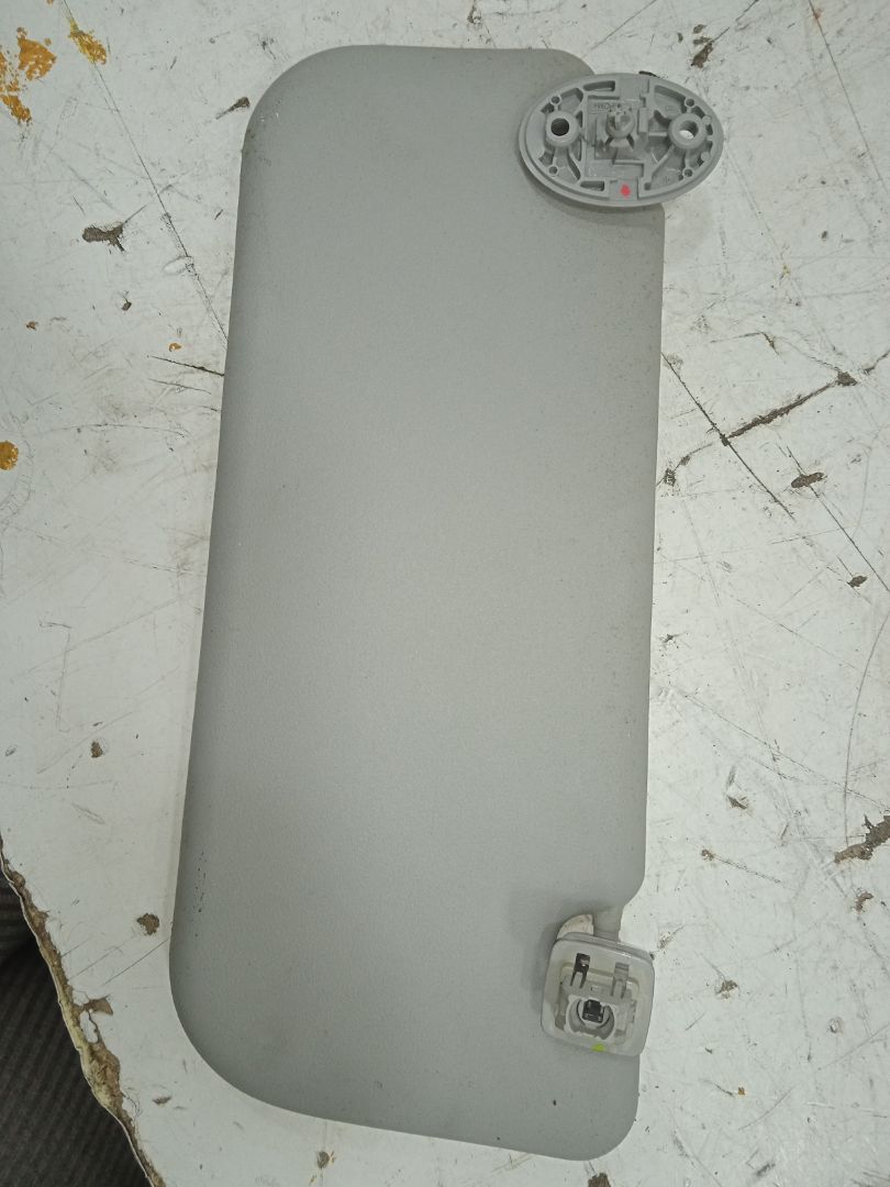 Parasol izquierdo toyota yaris (p13) hybrid feel!