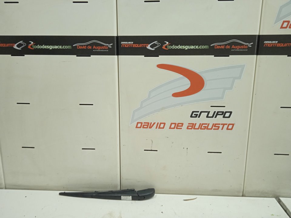 Brazo limpia trasero land rover discovery sport se