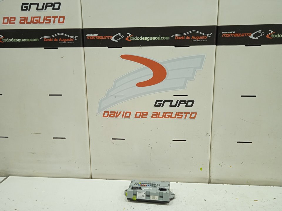 Caja reles / fusibles land rover discovery sport se