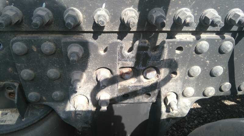  soporte brazo suspension trasero derecho   volvo fh xxx fsa 6x2 low largo (lh1 o l2h1) 12.8 diesel