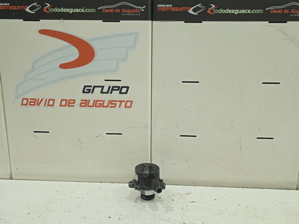 Depresor freno / bomba vacio renault mascott (2004) fg 150. 355565 cabina indivi