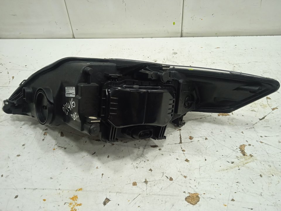 Faro derecho ford mondeo berlina (ca2) titanium