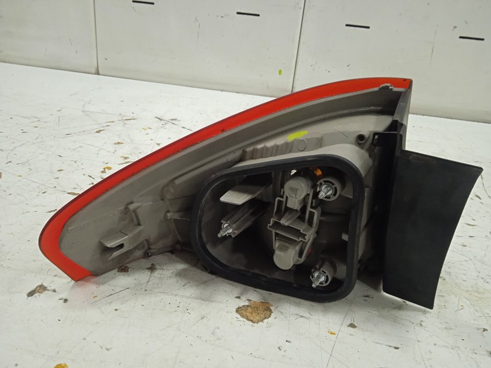 Piloto trasero derecho ford mondeo berlina (ca2) titanium