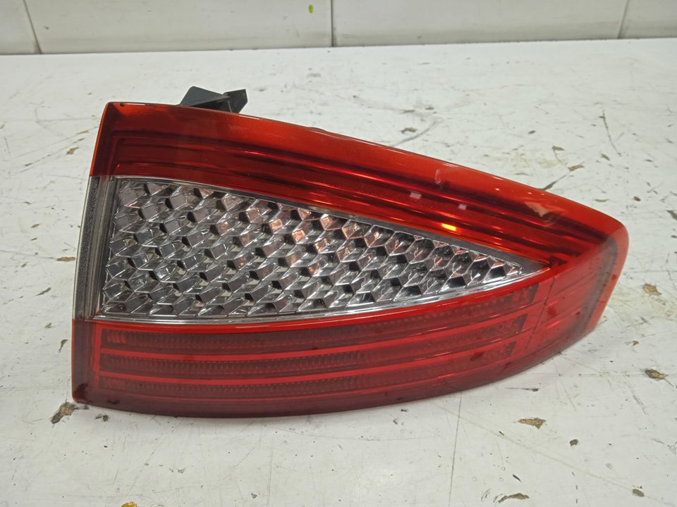 Piloto trasero derecho ford mondeo berlina (ca2) titanium