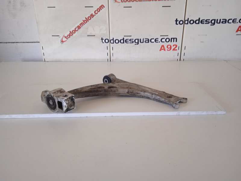 Brazo suspension inferior delantero izquierdo volkswagen passat variant (3c5) advance