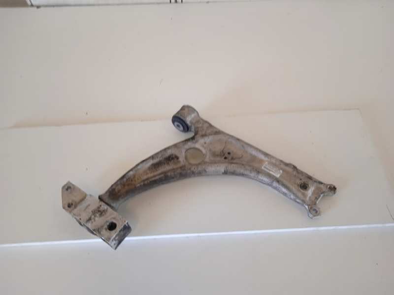 Brazo suspension inferior delantero izquierdo volkswagen passat variant (3c5) advance