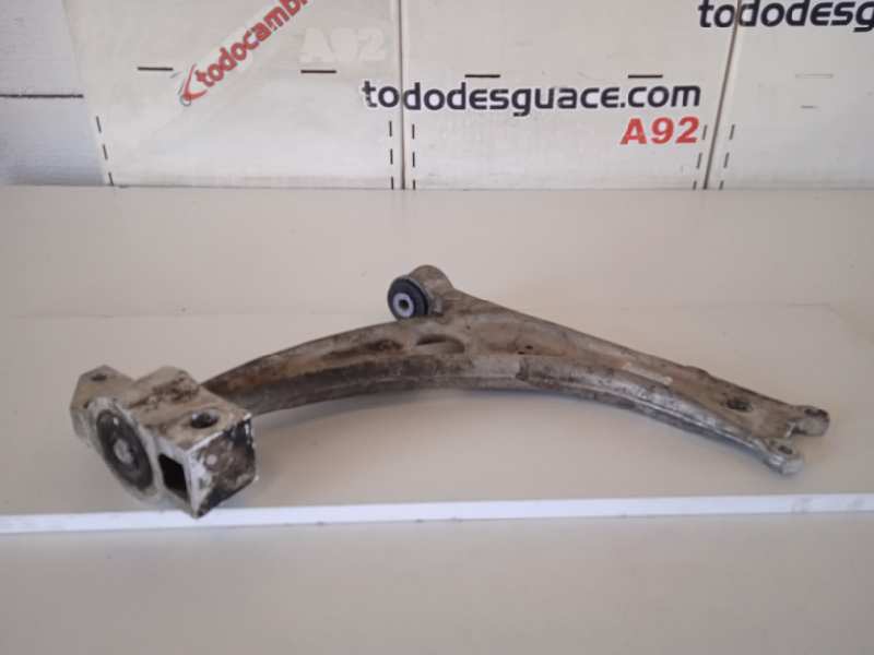 Brazo suspension inferior delantero izquierdo volkswagen passat variant (3c5) advance