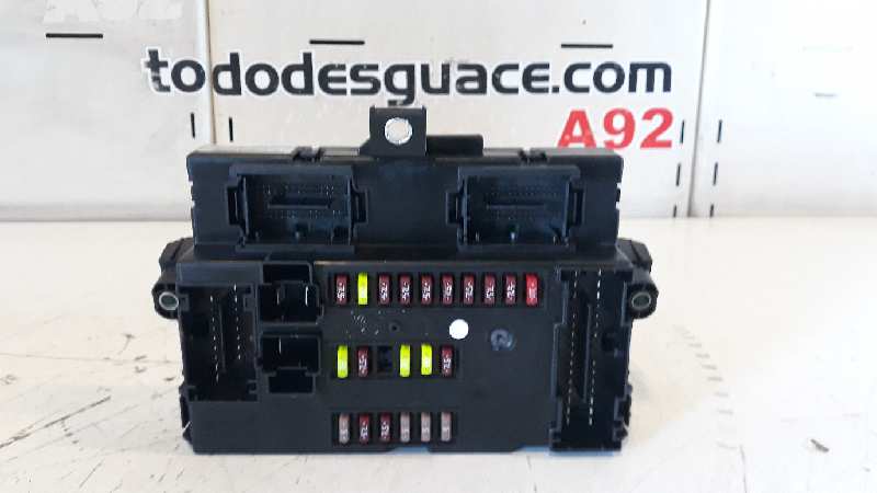 Caja reles / fusibles hdi (330)