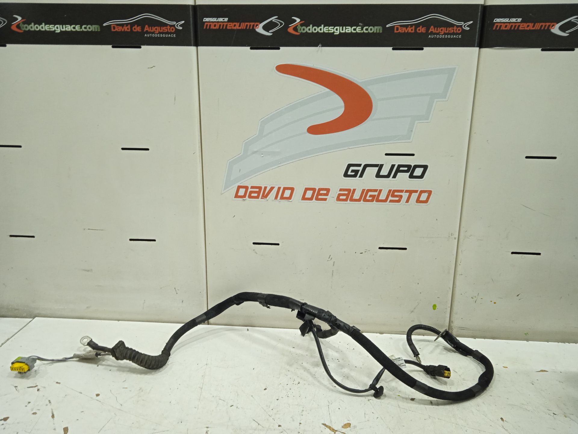 No identificado l1h1 furgón active