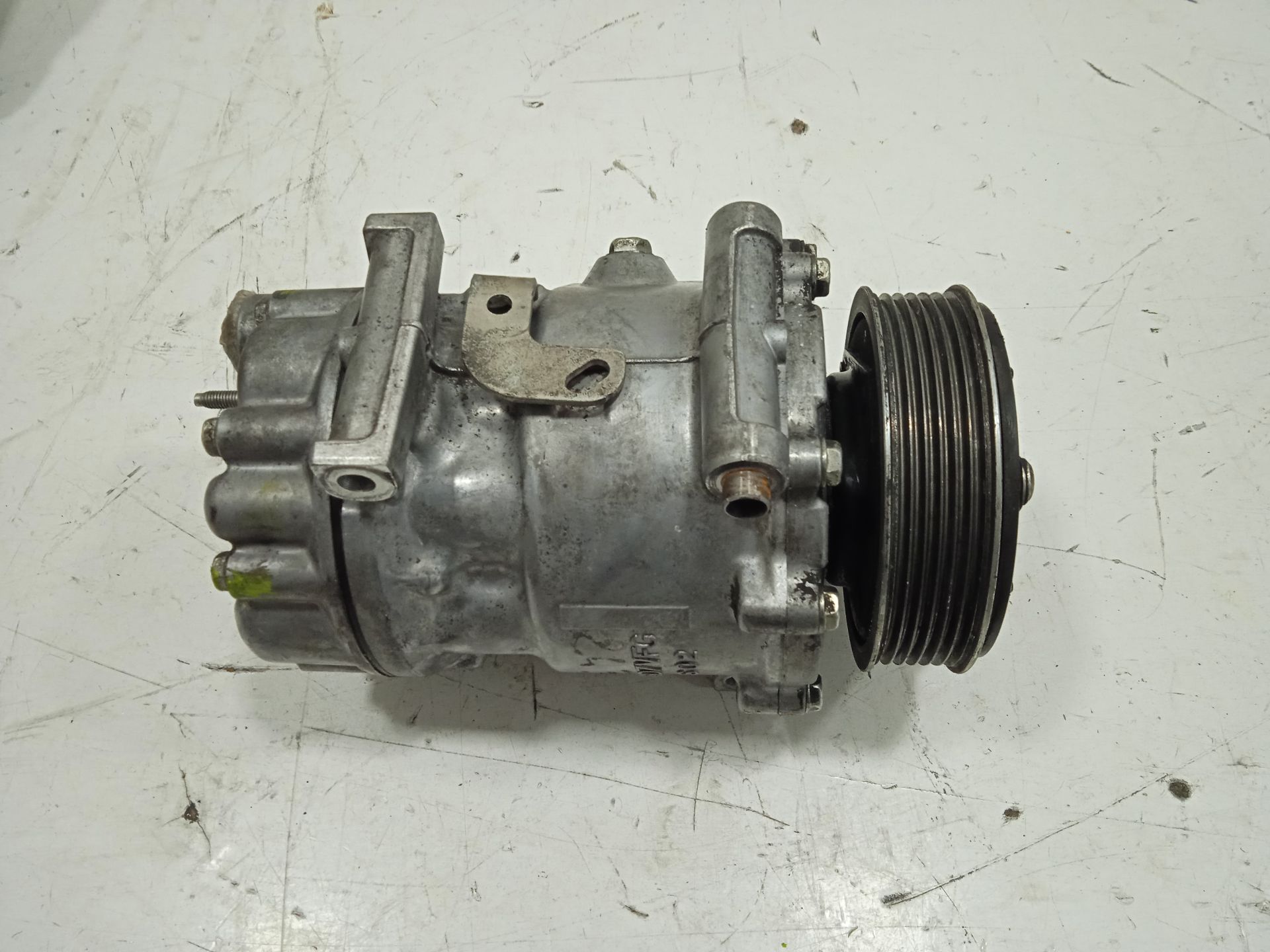 Compresor aire acondicionado l1h1 furgón active
