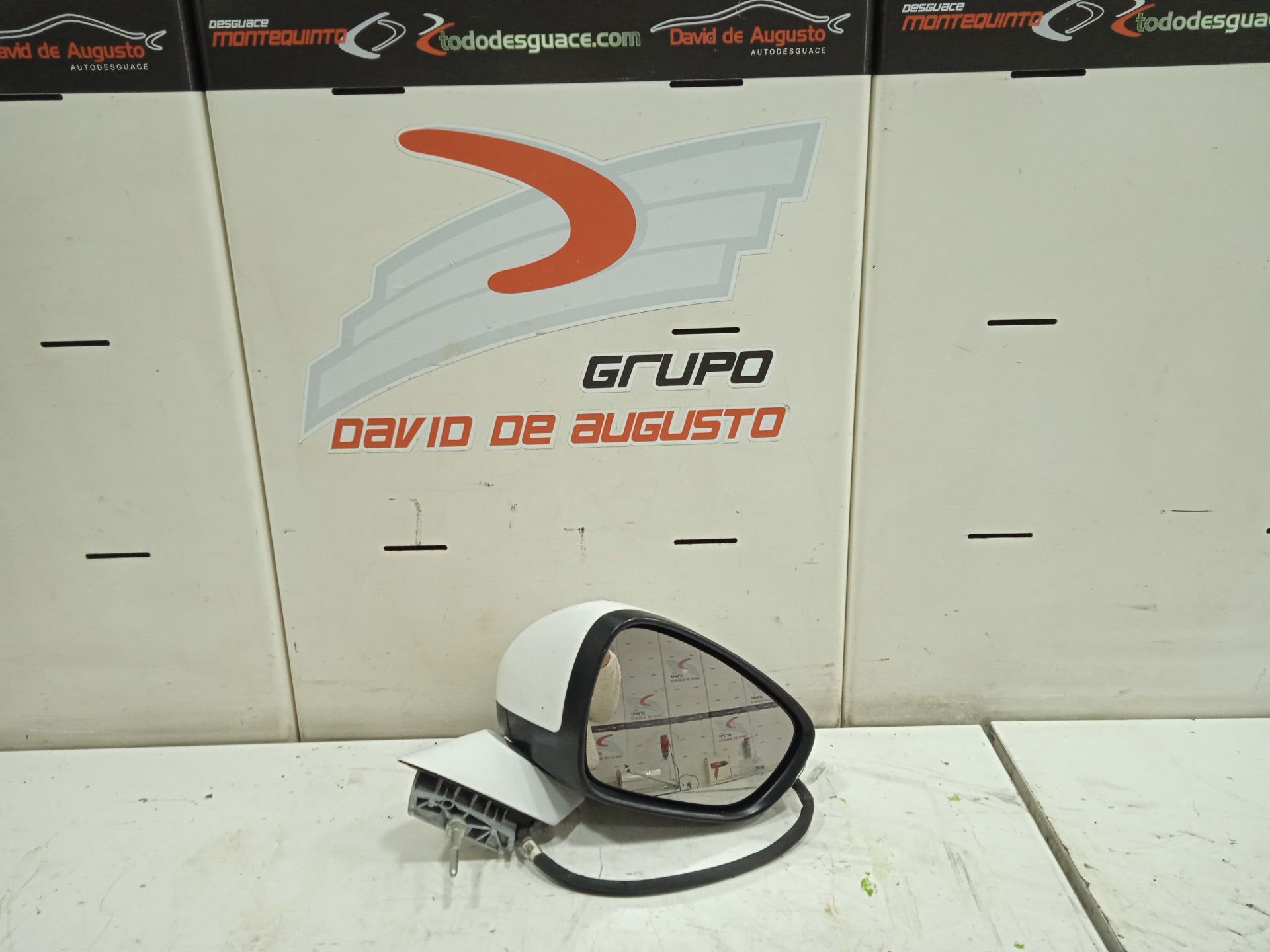 Retrovisor derecho peugeot 508 allure