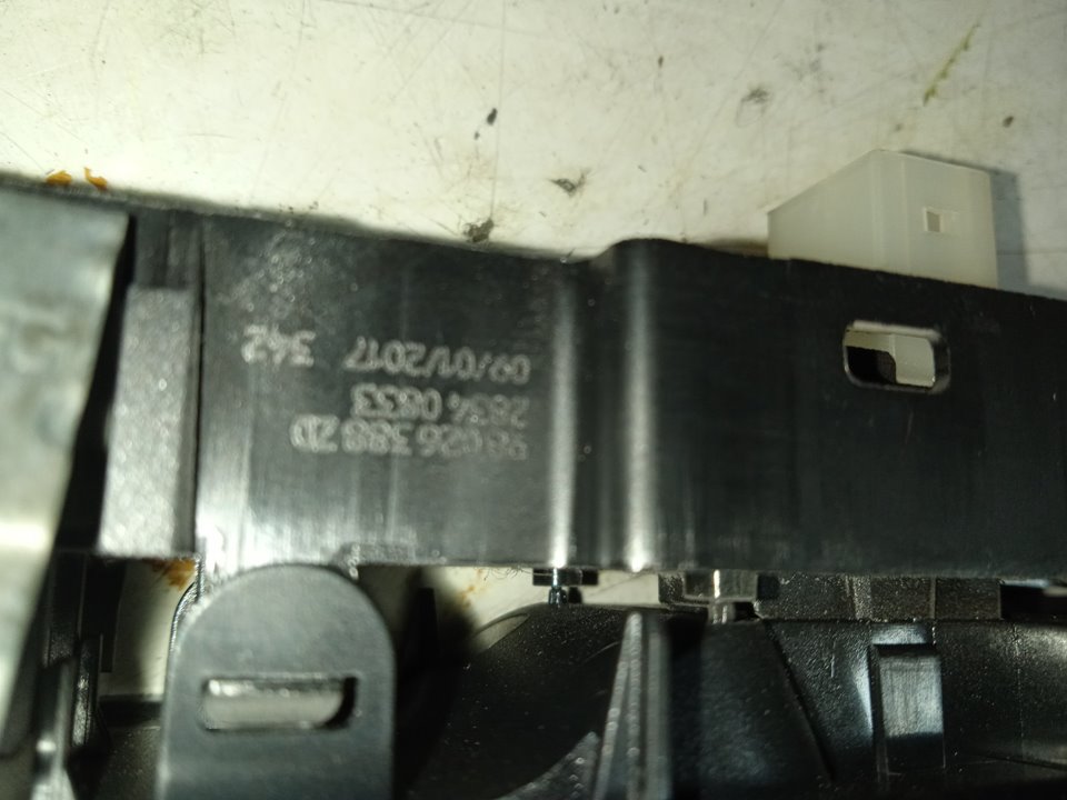 Mando elevalunas delantero derecho peugeot 508 allure