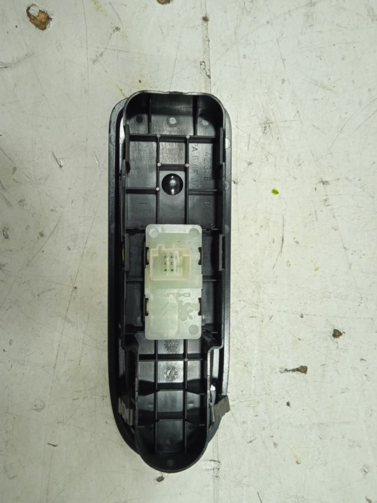 Mando elevalunas delantero derecho peugeot 508 allure
