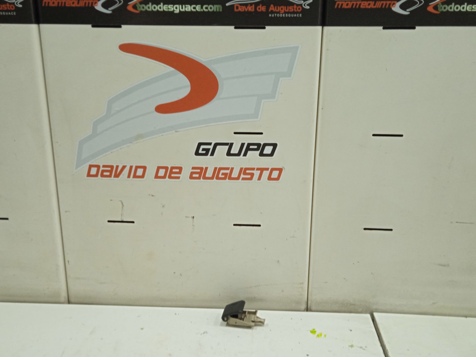 No identificado toyota prius (zvw30) 