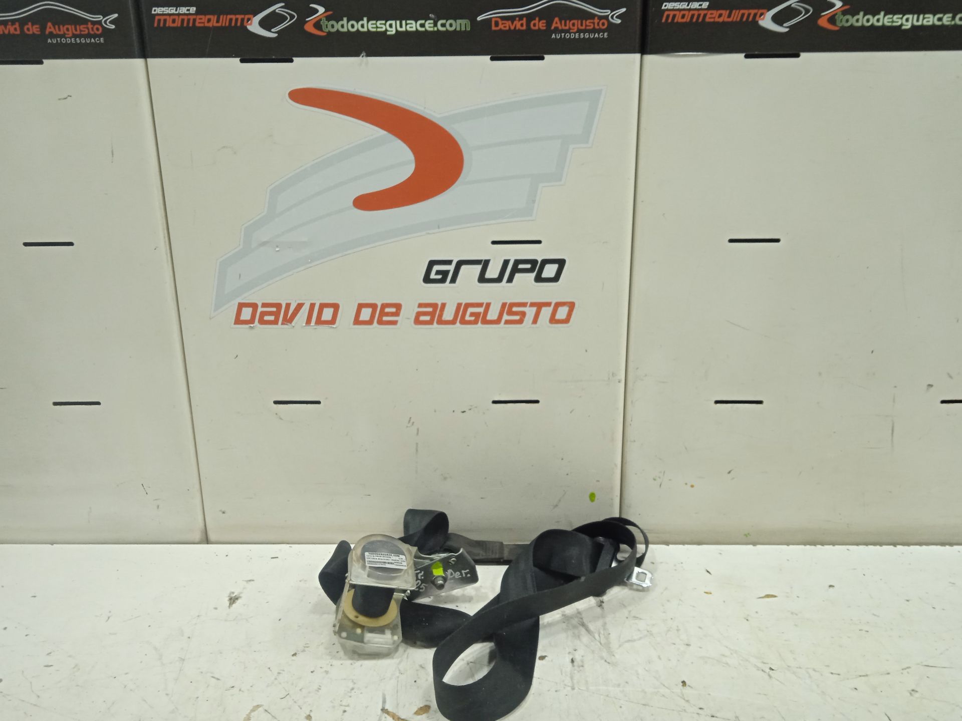 Cinturon seguridad trasero derecho toyota prius (zvw30) 