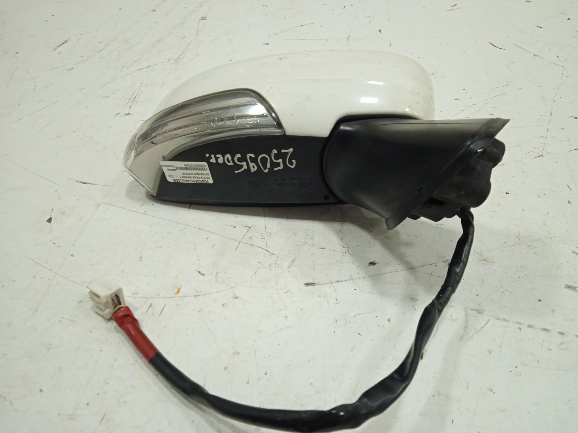 Retrovisor derecho toyota prius (zvw30) 