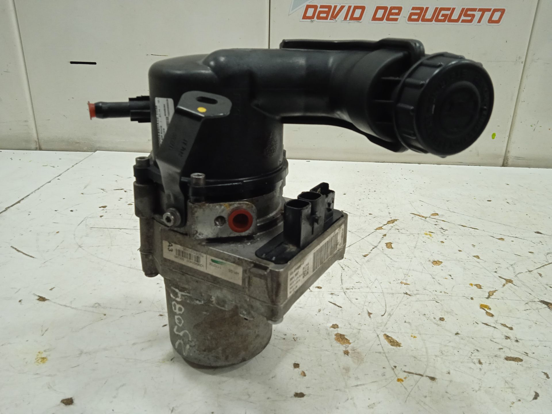 Bomba direccion peugeot 508 allure
