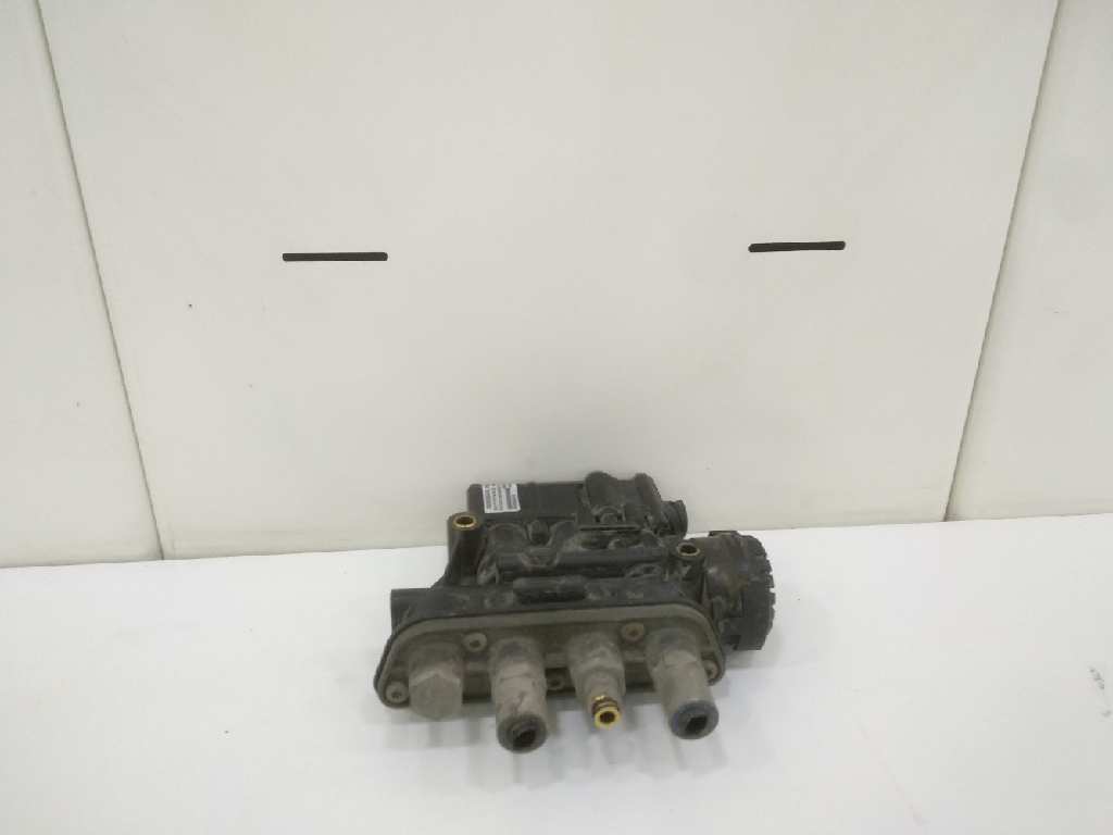  valvula de suspension de aire   volvo fh xxx fsa 6x2 low largo (lh1 o l2h1) 12.8 diesel