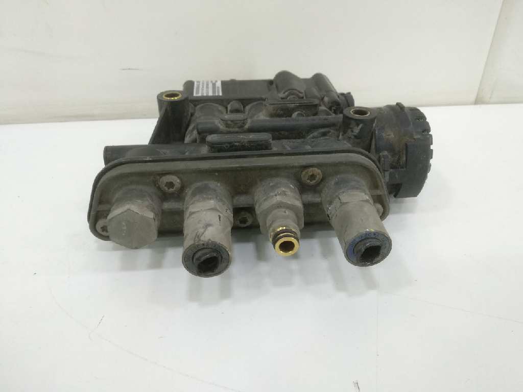  valvula de suspension de aire   volvo fh xxx fsa 6x2 low largo (lh1 o l2h1) 12.8 diesel