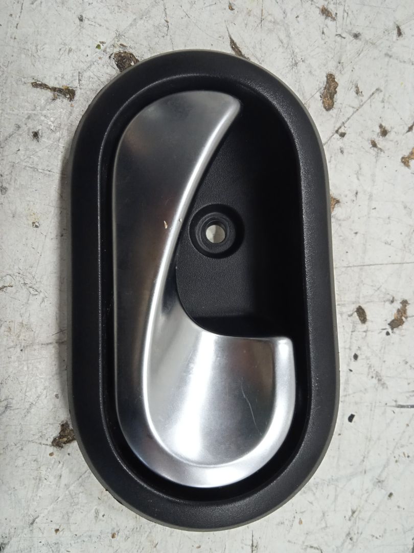 Maneta interior delantera derecha dacia lodgy comfort