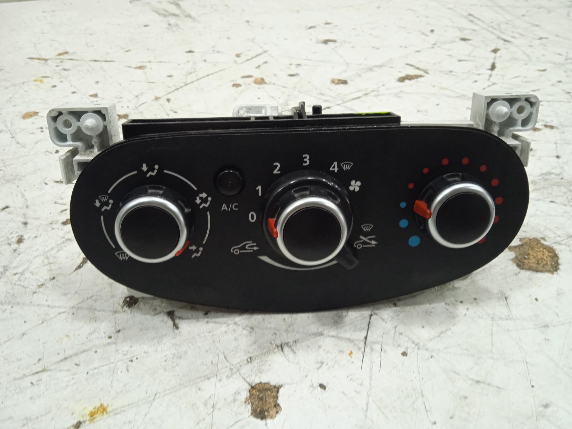 Mando calefaccion / aire acondicionado dacia lodgy comfort