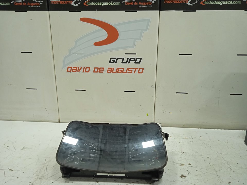 Cuadro instrumentos mercedes-benz actros 23 6-cil. 2-ejes bm 93024 (2003) 