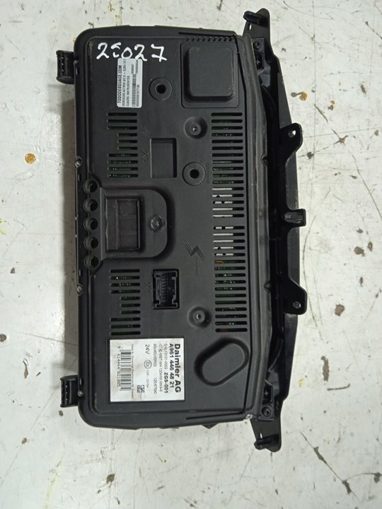 Cuadro instrumentos mercedes-benz actros 23 6-cil. 2-ejes bm 93024 (2003) 