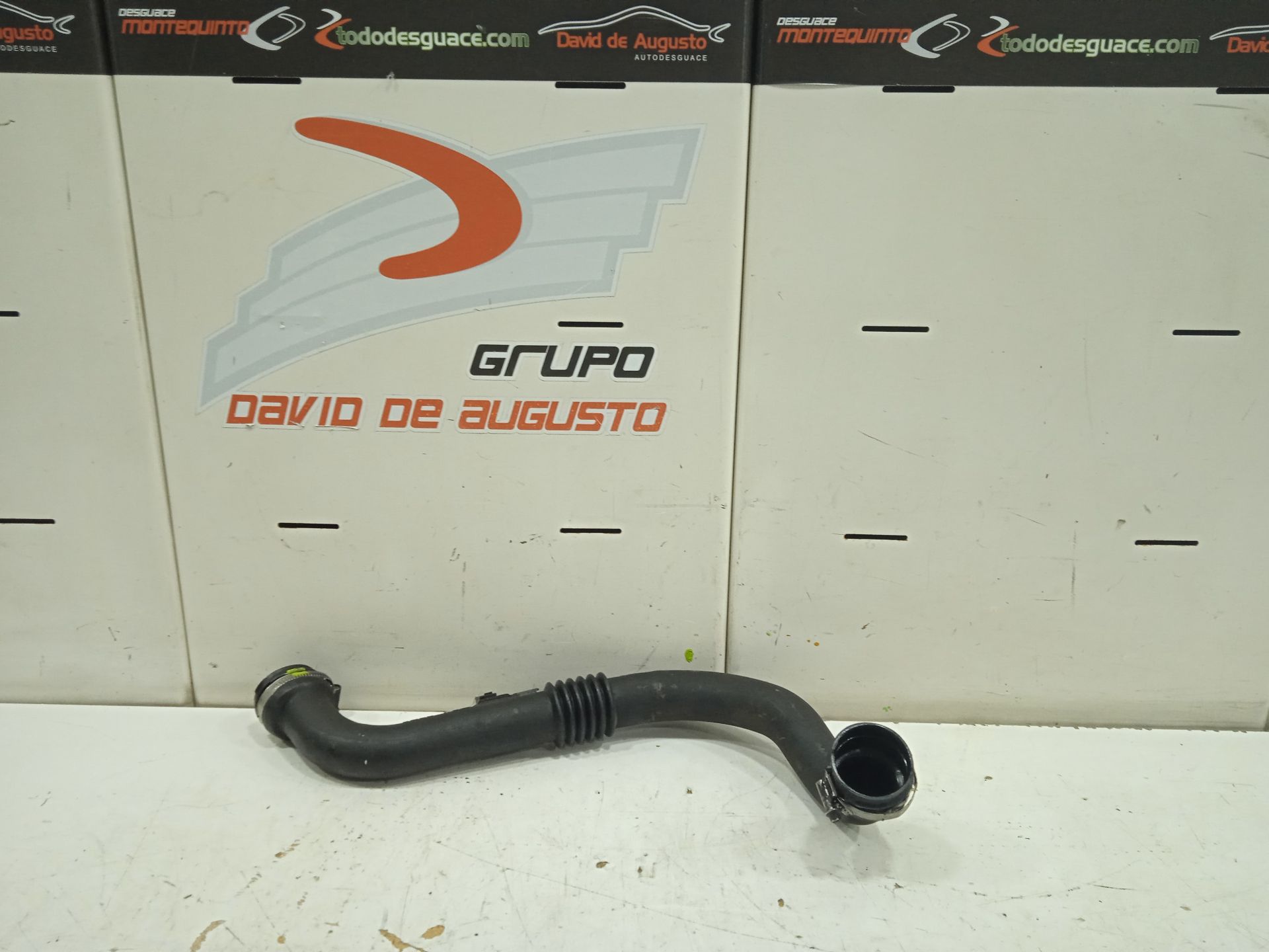Tubo   no identificado