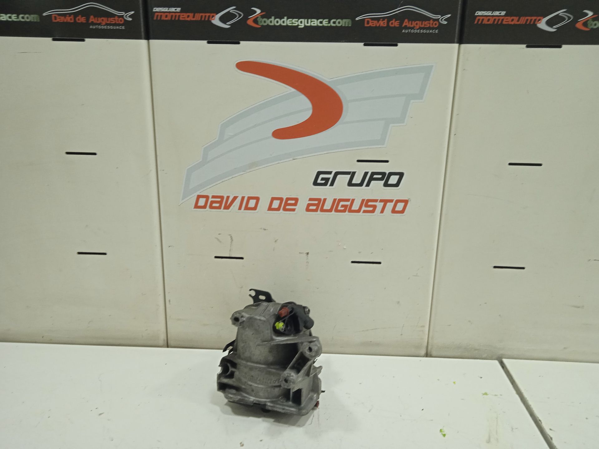Soporte filtro gasoil peugeot 5008 premium