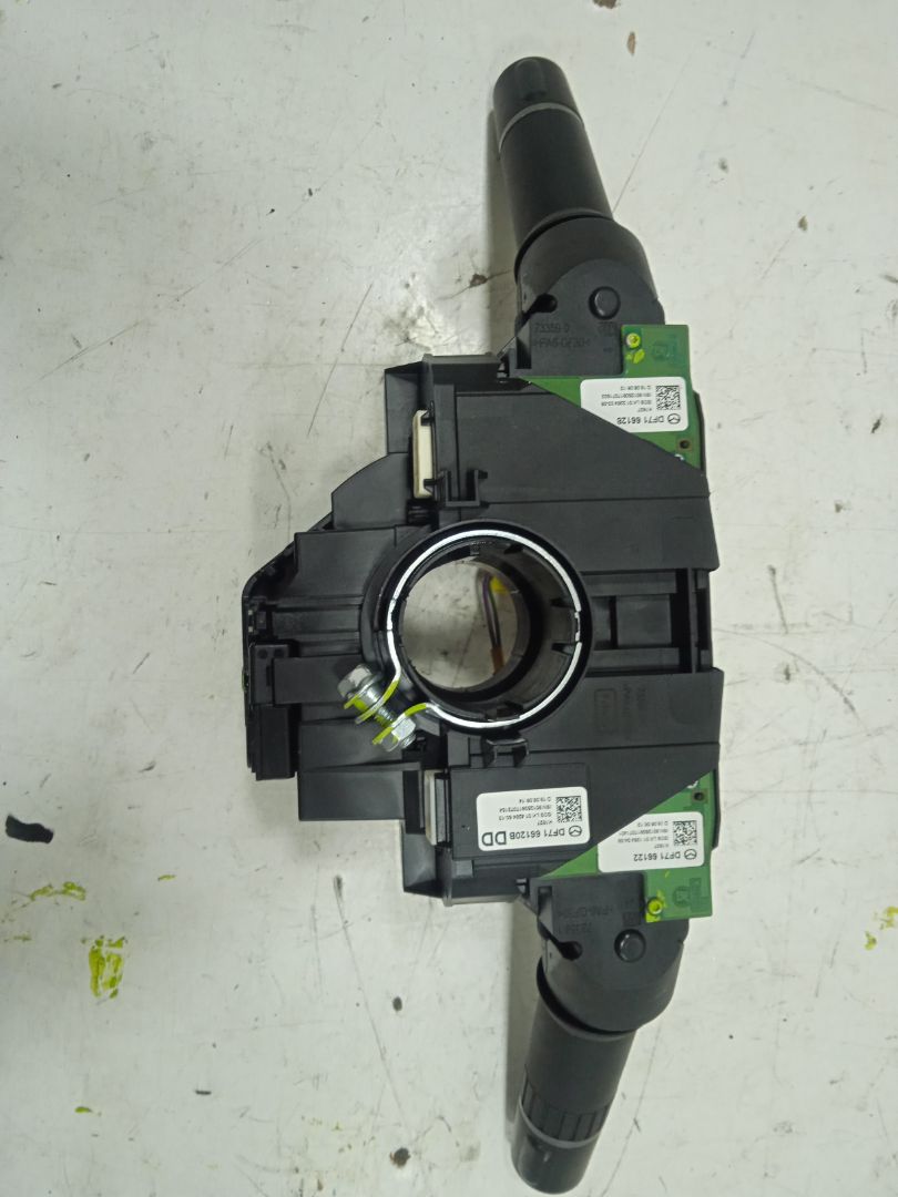 No identificado audi q3 (8ug) attraction