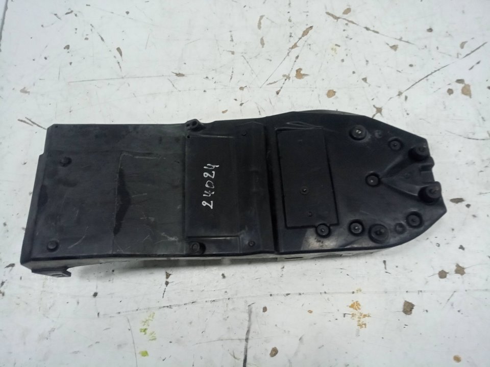 Soporte bateria kawasaki z 750  z 1000 