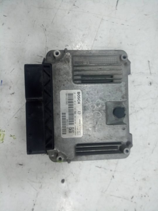 Centralita motor uce iveco  no identificado