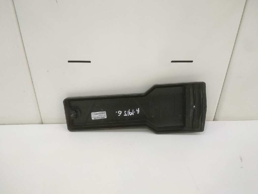  tapa caja cables   volvo fh xxx fsa 6x2 low largo (lh1 o l2h1) 12.8 diesel