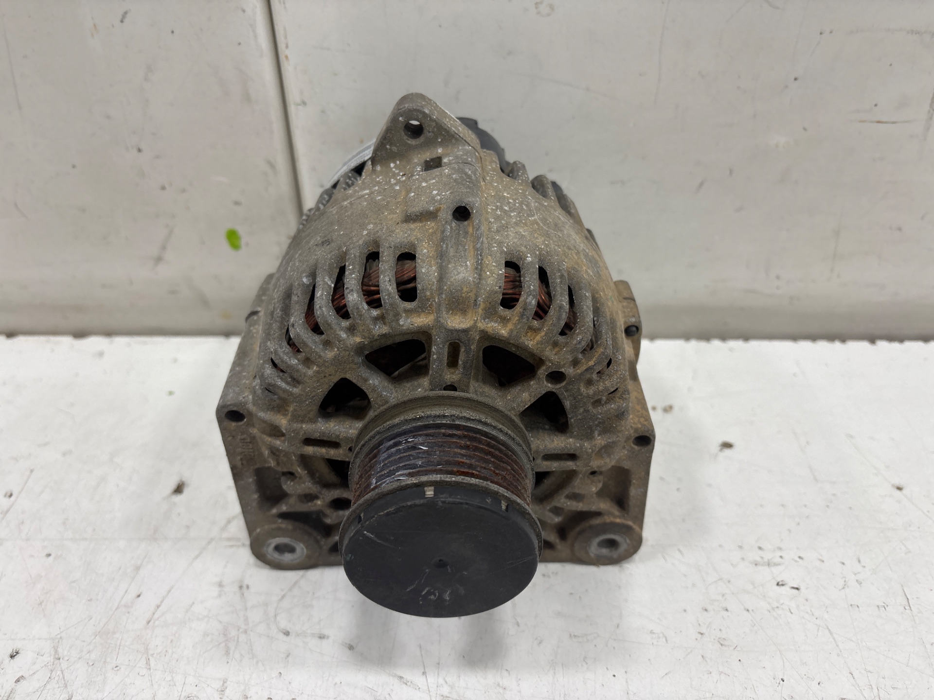 Alternador   no identificado