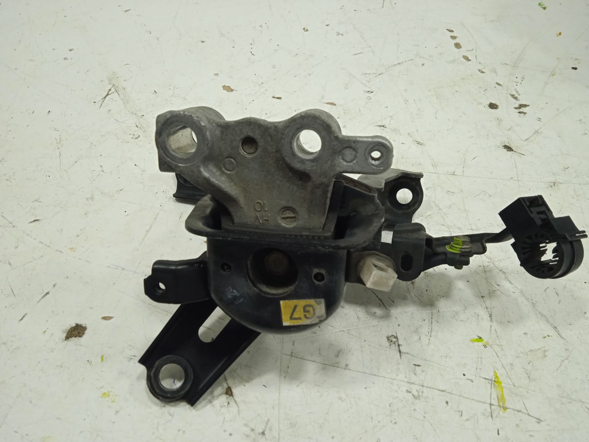 Soporte motor toyota prius (zvw30) 