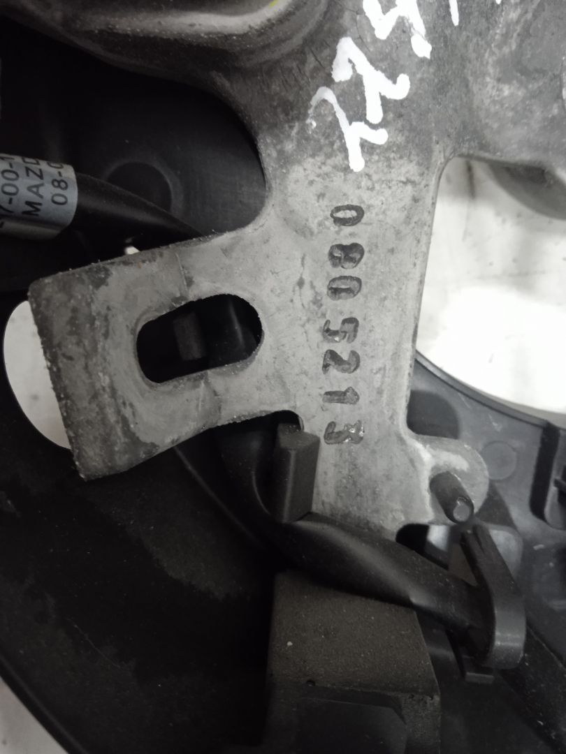 Volante mazda 2 berlina (de) 1.3 active + (5ptas.) (63kw)