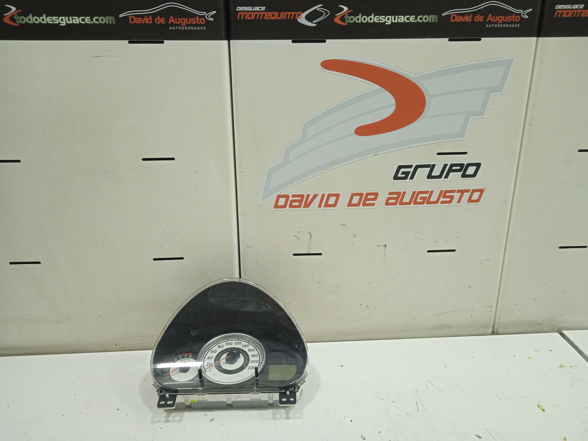 Cuadro instrumentos mazda 2 berlina (de) 1.3 active + (5ptas.) (63kw)