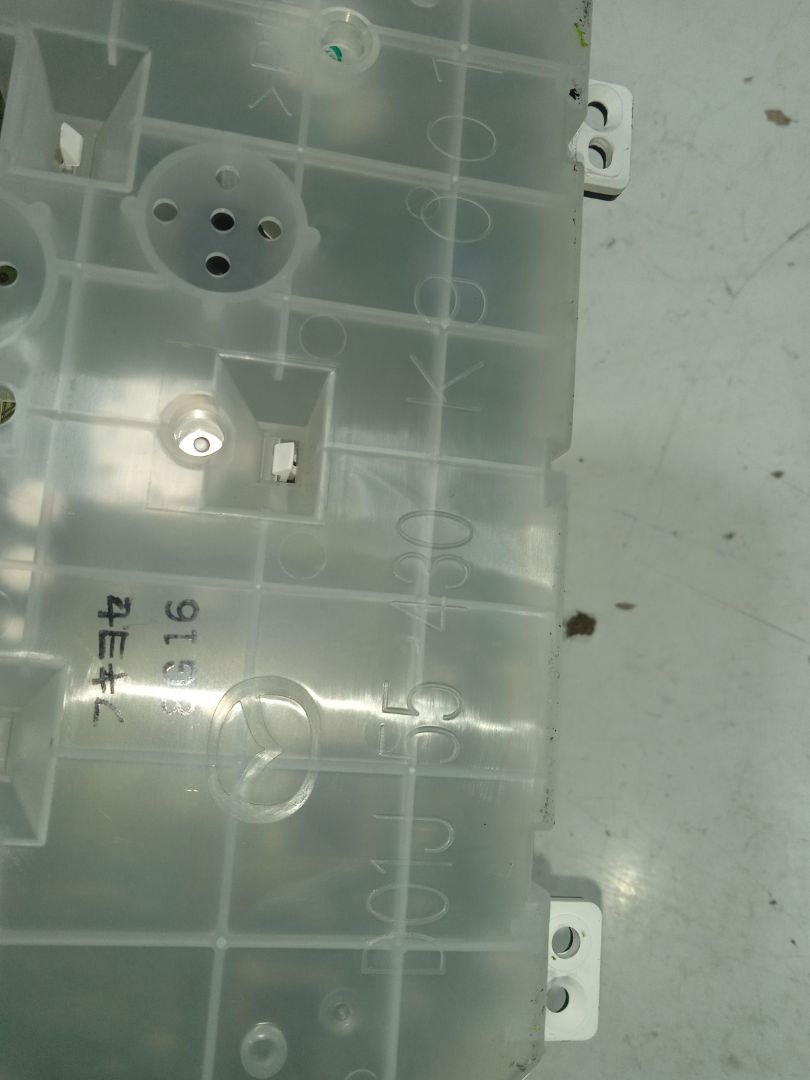 Cuadro instrumentos mazda 2 berlina (de) 1.3 active + (5ptas.) (63kw)