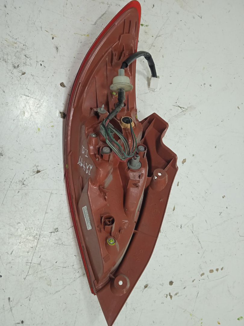 Piloto trasero derecho mazda 2 berlina (de) 1.3 active + (5ptas.) (63kw)