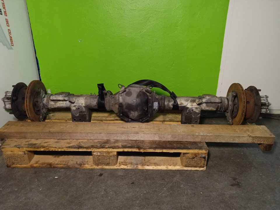 Puente trasero lt  46  caja cerrada