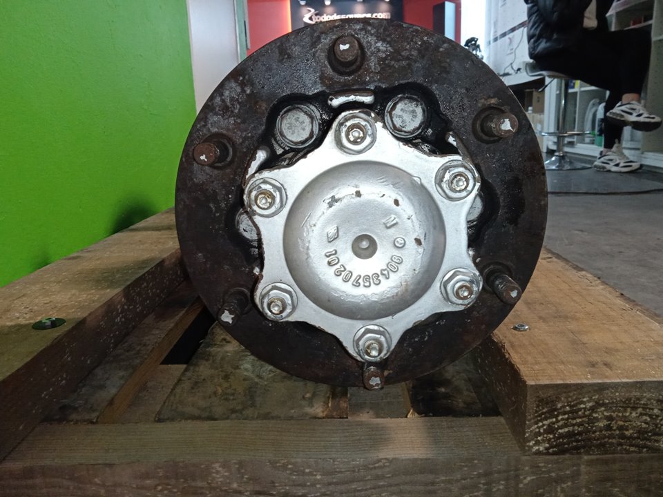 Puente trasero lt  46  caja cerrada