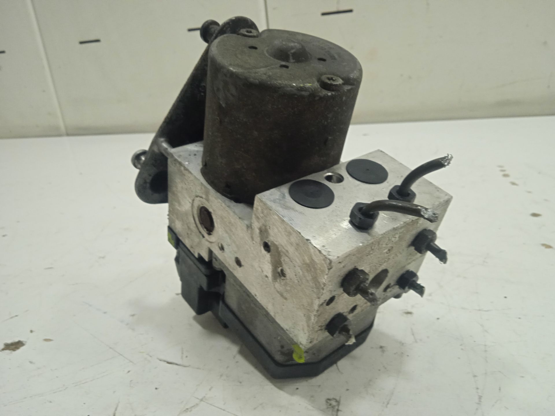 Abs lt  46  caja cerrada