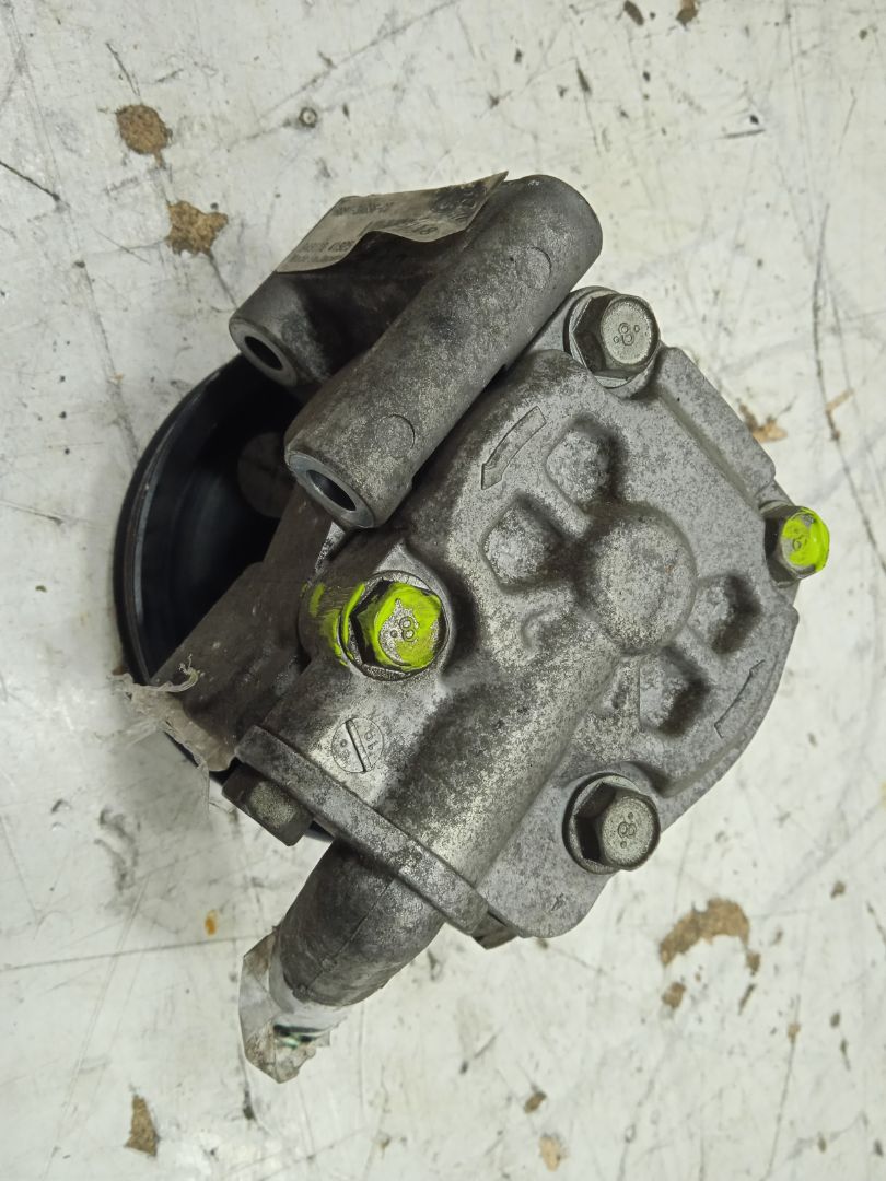 Bomba direccion ford mondeo berlina (ca2) ghia