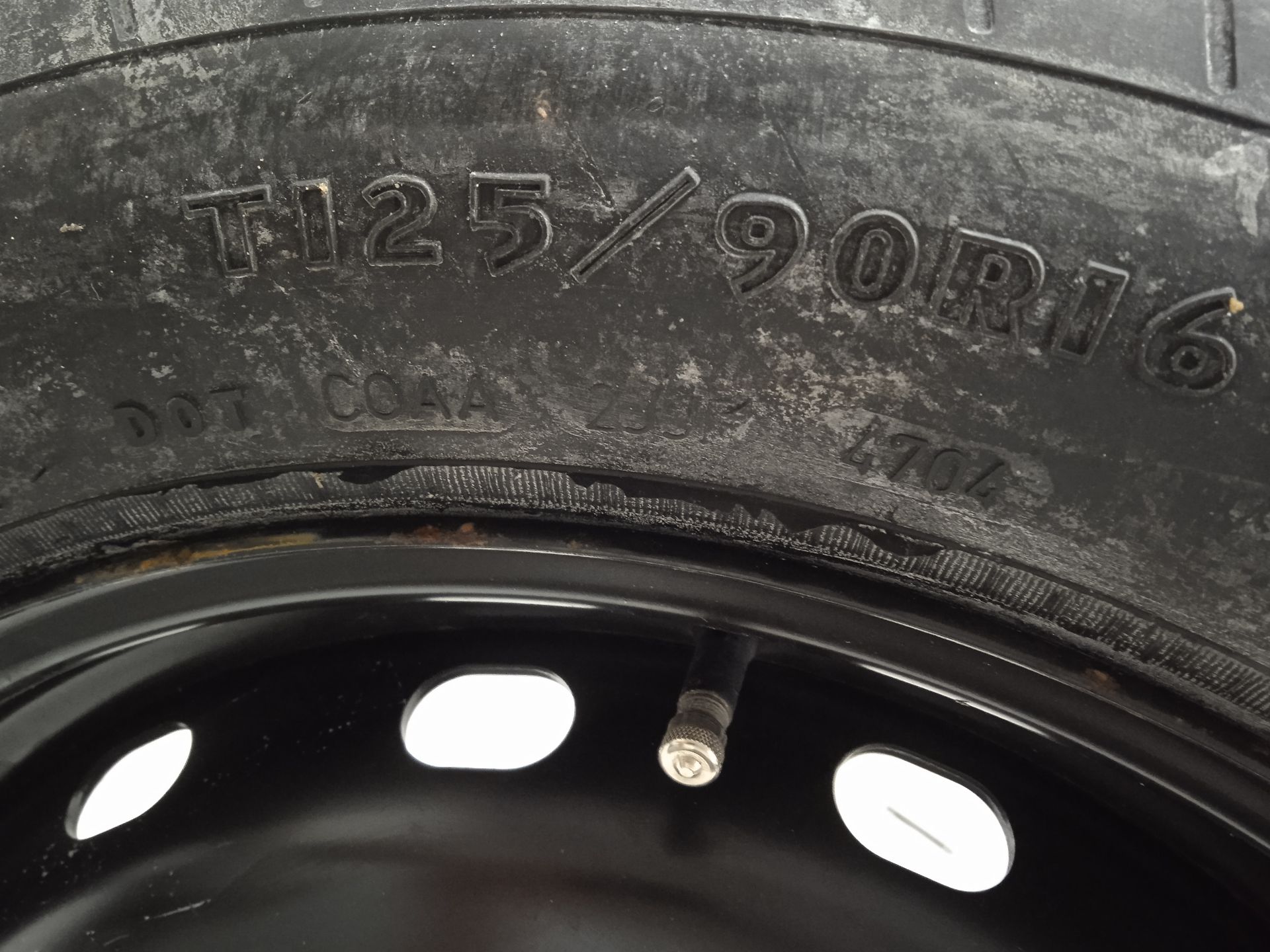 Rueda de repuesto mercedes-benz clase a (bm 169) 
