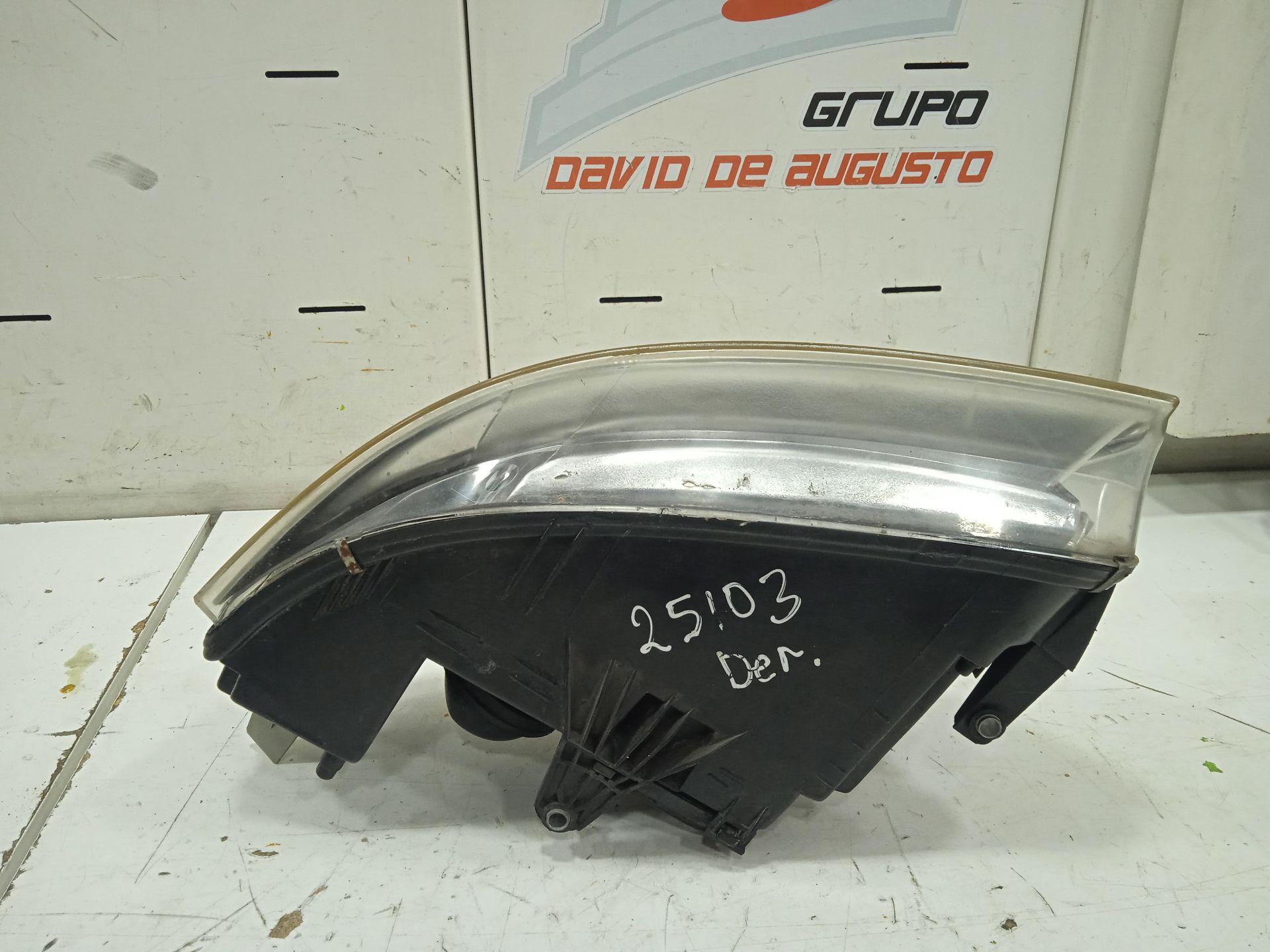 Faro derecho volkswagen passat berlina (3b3) edition