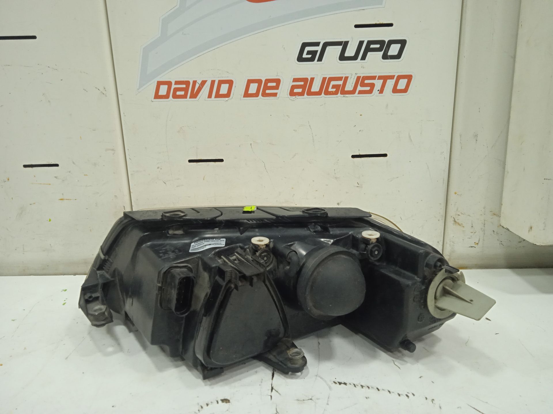 Faro derecho volkswagen passat berlina (3b3) edition