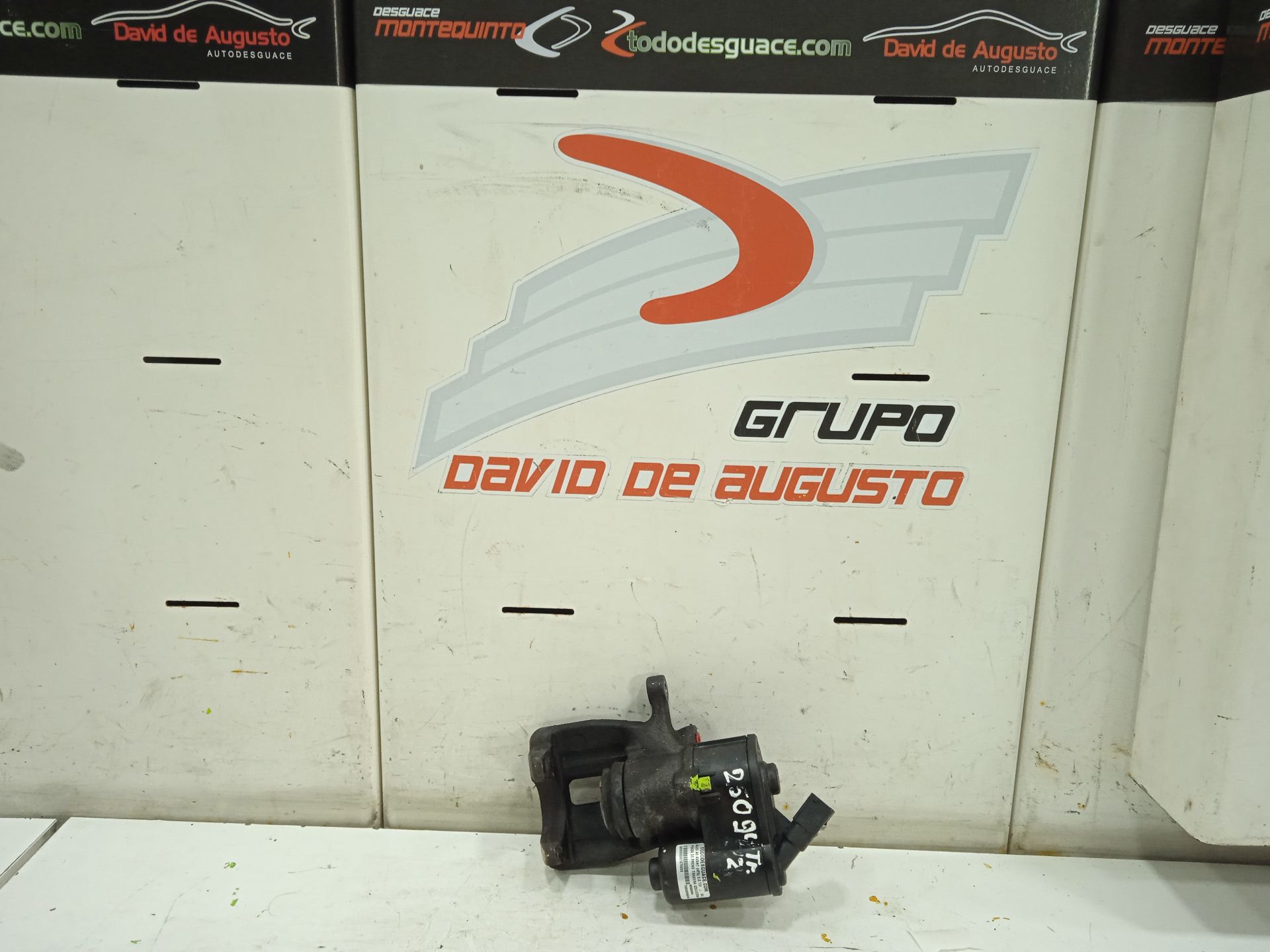 Pinza de freno trasera izquierda audi a6 avant (4f5) 2.0 tdi