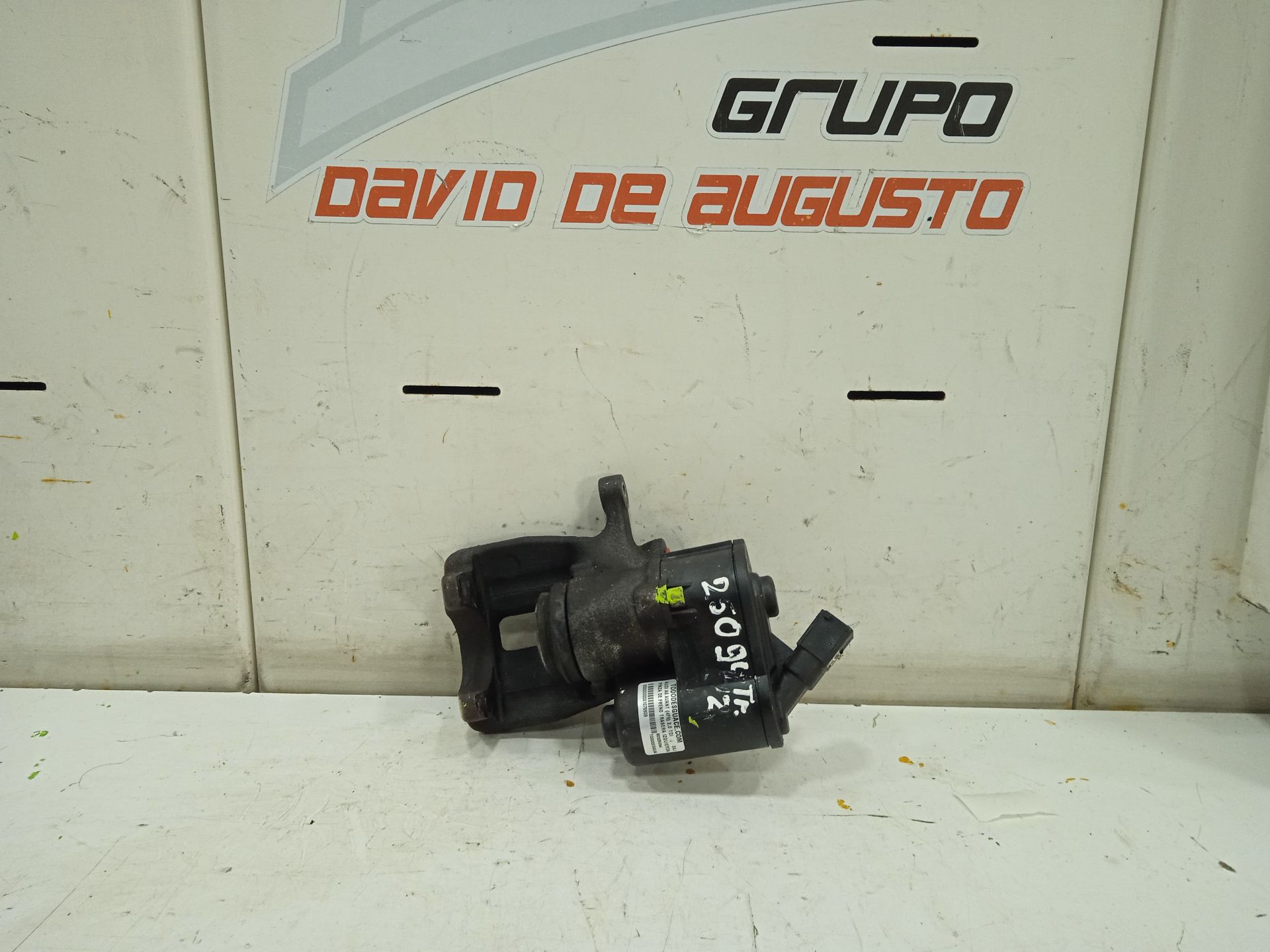 Pinza de freno trasera izquierda audi a6 avant (4f5) 2.0 tdi