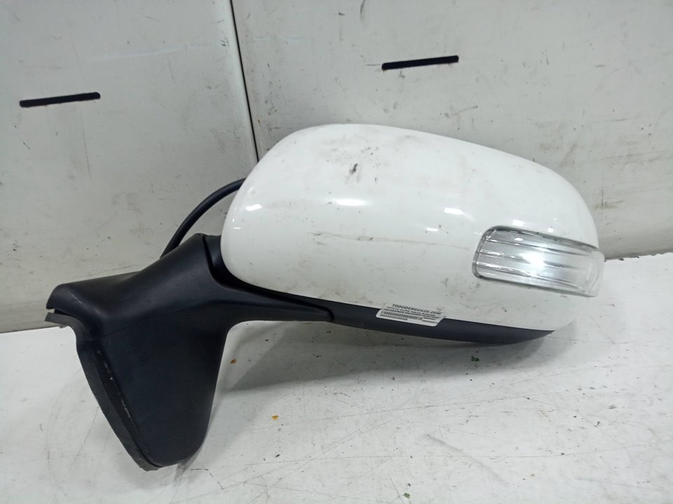 No identificado toyota auris (e18) hybrid business